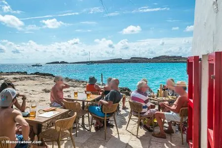 Bucaneros Binibeca, chiringuito en la playa de Binibeca, Menorca